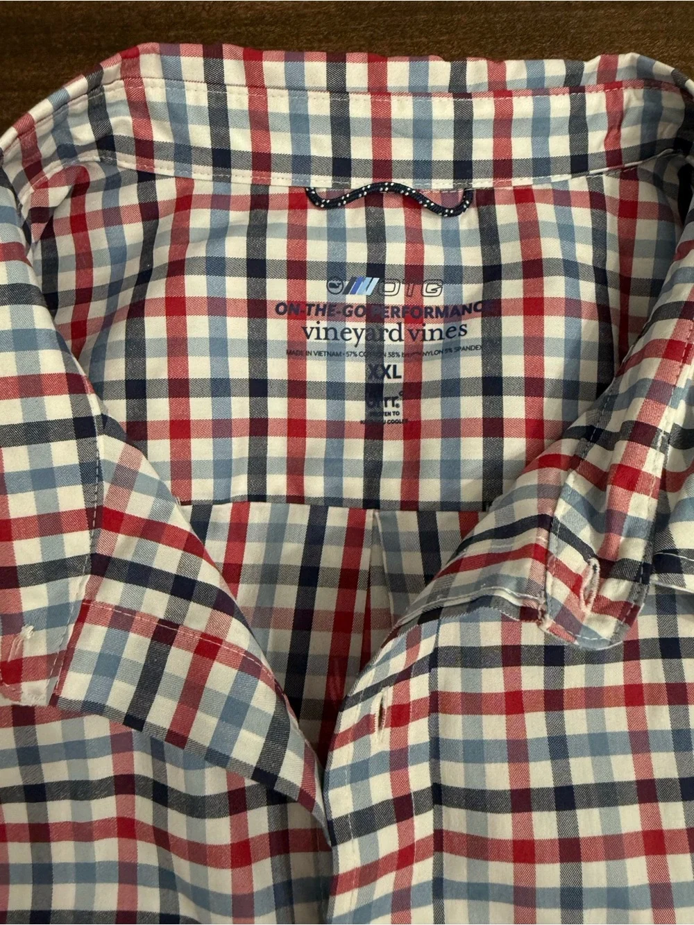 Vineyard Vines - Performance on the go- red, white & blue Plaid Button-Up Shirt